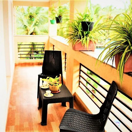 Premium 2 Bhk Green Suites Арпора Екстериор снимка